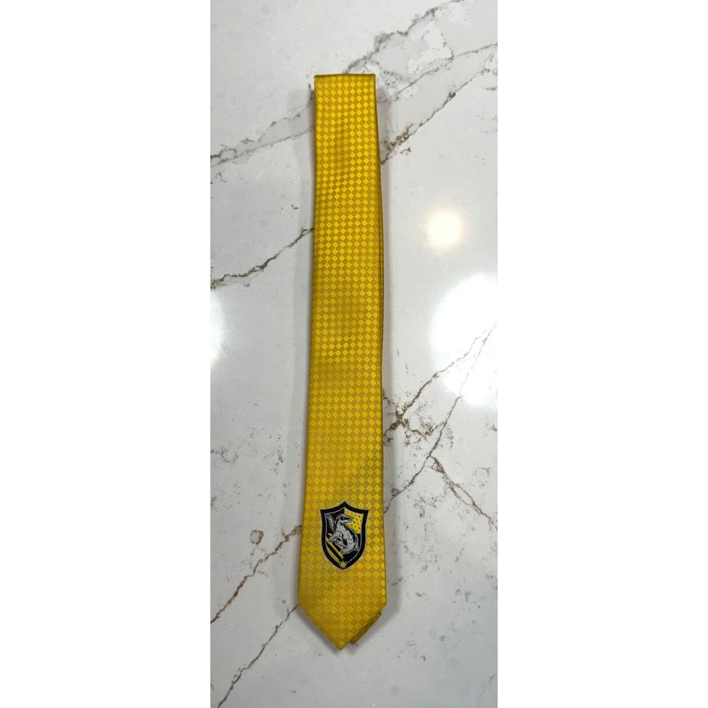 Harry Potter Hufflepuff Necktie Checkered Badger‎ Crest Wizarding World